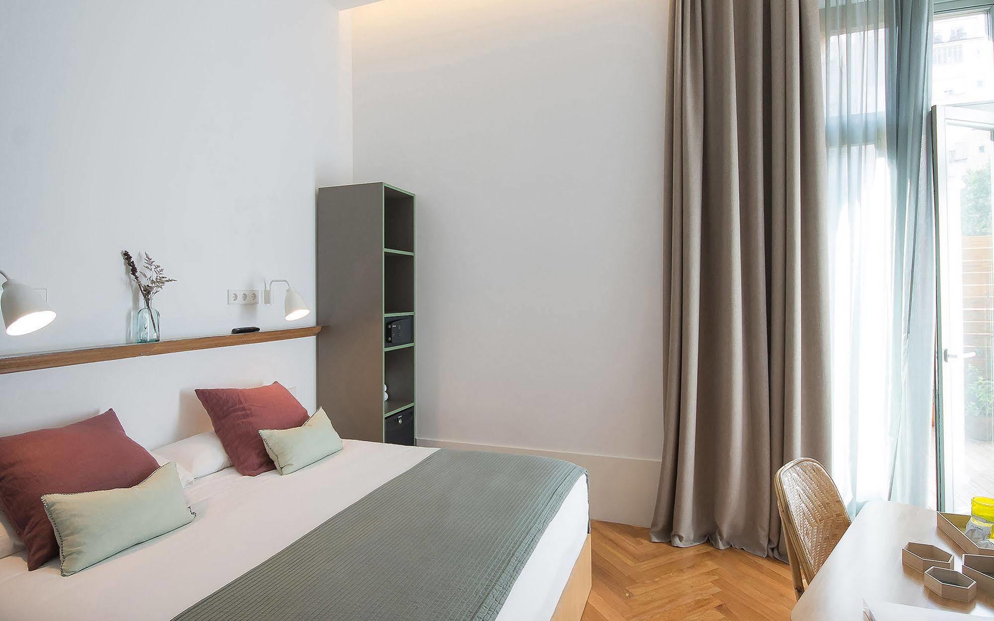 Bed and Breakfast Casa Mathilda Barcelona Exterior foto